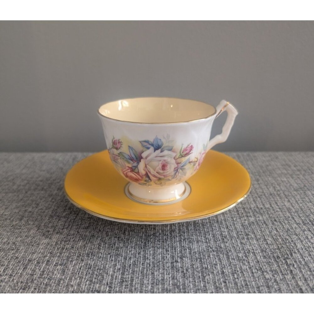 Vintage Aynsley #2601 Yellow/White Rose Cup and Saucer Set, NM/EUC - Picture 2 of 5